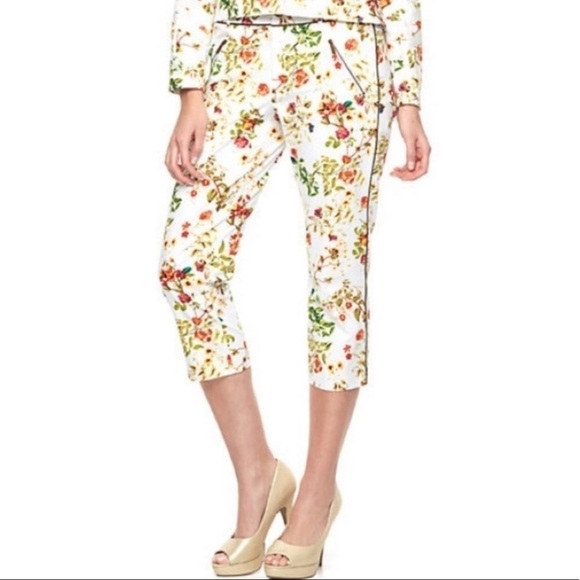 Disney’s Alice In Wonderland Designer Colleen Atwood Floral Print Capri Pants - Picture 1 of 14